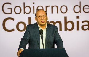¿Recorte drástico del gasto o reforma tributaria?