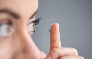 Crean lente de contacto que detecta presión ocular y administra medicina para frenar el glaucoma
