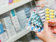 Primicia: Colombianos gastan cada vez más de su bolsillo en medicamentos mientras el país profundiza su dependencia de importaciones, revela Ascif