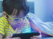 Trivia Maloka | ¿Cuál es el riesgo principal de la ‘gratificación instantánea’ digital en el desarrollo de la personalidad en los niños?