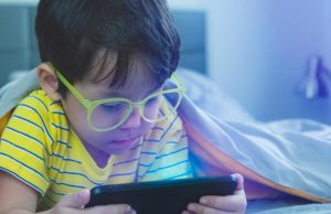 Trivia Maloka | ¿Cuál es el riesgo principal de la ‘gratificación instantánea’ digital en el desarrollo de la personalidad en los niños?
