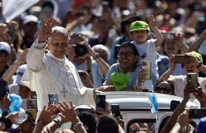 El papa León XIV encabezará un viacrucis en Roma con reflexiones sobre la guerra y el abuso del poder