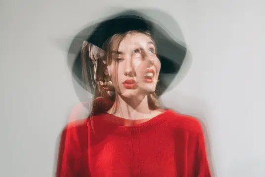 ¿Qué es la esquizofrenia y cuales son sus síntomas? La enfermedad mental que tendría el asesino de 2 miembros de ‘Sin senos sí hay paraíso’ en Bogotá