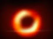 Científicos analizan agujero negro en 7D y comprueban teorías de Stephen Hawking sobre manipulación de tiempo y espacio