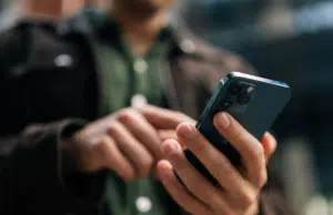 ¿Tiene un celular viejo guardado? Los 6 usos clave para reutilizarlo, ahorrar dinero y reducir basura electrónica en casa sin venderlo ni botarlo