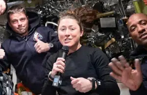 Luego del éxito de Artemis II, la Nasa recurre a los millonarios Elon Musk y Jeff Bezos para alunizar