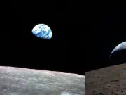 Artemis II recrea la famosa foto del ‘Amanecer de la Tierra’ de 1968 capturada por Apolo 8: así quedó al descubierto el planeta