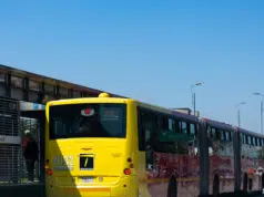 Alerta en TransMilenio: joven que habría sido escopolaminada fue encontrada en bus cerca a la estación Los Héroes en Bogotá