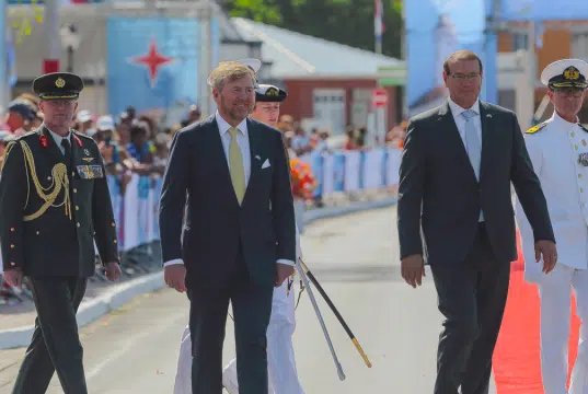 Aruba se viste de gala para celebrar su autonomía y el fervor por sus símbolos patrios.