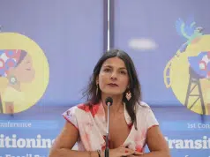 Sectores sociales cuestionan falta de integración en conferencia de combustibles de Santa Marta; Gobierno defiende metodología de participación