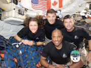 Astronautas de Artemis II serán extraídos de la nave este viernes