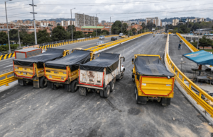 Avanzan pruebas de carga en el puente de la calle 153 con Autopista Norte