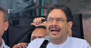 Cepeda propone debate presidencial con Valencia y De la Espriella