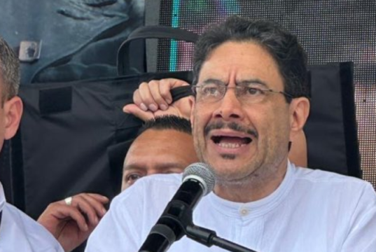 Cepeda propone debate presidencial con Valencia y De la Espriella