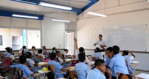 Aumentan cifras de capacitación a profesores en IA con fines educativos