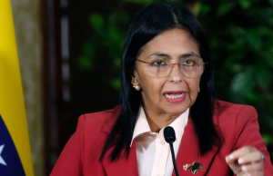EE. UU. levanta las sanciones contra presidenta interina de Venezuela