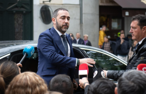 Empresario español acusado por trama de corrupción señala a Pedro Sánchez