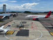 Bloqueos complican operación en aeropuerto de Bucaramanga