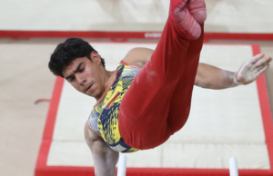 Ángel Barajas, campeón de barras paralelas en la Copa Mundo