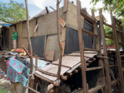 Desmontan construcciones ilegales en sector La Escombrera, Medellín