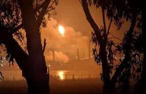 Incendio en refinería amenaza suministro de combustible en Australia