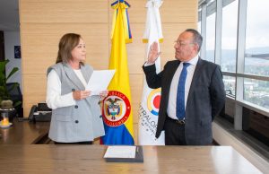 Carlos Enrique Silgado Betancourt asume como vicecontralor General