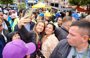 ¿Qué tanto las pugnas en la derecha han favorecido candidatura de Cepeda?