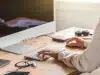 En Colombia, 1 de cada 10 trabajadores ve pornografía en el trabajo, según estudio: alerta por riesgos de ciberseguridad en empresas