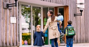 La desromantización de la maternidad: cada vez más mujeres hablan del agotamiento, la culpa y la pérdida de identidad