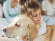 El exceso de emoción de su perro al llegar a casa podría no ser felicidad, según expertos: ¿qué hay detrás?