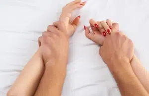 La cama en tiempo de virus / Sexo con Esther