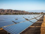 El joven cubano de 21 años que desafía los apagones con paneles solares artesanales para tricimotos y salvar a familias