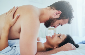 La democracia y el catre | Columna Sexo con Esther