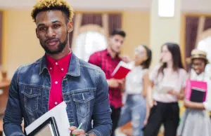 Talento STEM: las becas del Icetex para estudiar carreras técnicas y tecnológicas con grandes beneficios