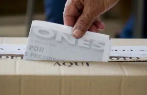 Miedo, ira y esperanza: las emociones que están marcando la campaña presidencial de 2026, según estudio