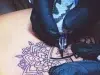 Tras medidas tomadas en Bogotá, anestesiólogos piden controles por tatuajes bajo sedación y alertan sobre riesgos en sitios no habilitados