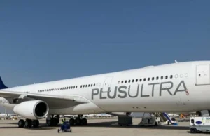 El drama de los pasajeros de Plus Ultra tras su salida de Colombia: no saben si les devolverán el dinero de sus tiquetes o si serán reubicados