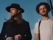 The Lumineers, dos décadas de música y un regreso a Bogotá marcado por el folk: ‘Podemos movernos de una manera anónima, pero nuestra música está ahí’