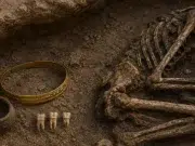 La tumba que sacude la Edad del Bronce: hallan en Serbia una diadema de oro y restos humanos de hace 4.600 años que redefinen su cronología