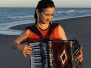 Julieta Venegas charló con EL TIEMPO sobre ‘Norteña’, su álbum más personal: ‘Perdonar a nuestros padres es lo único que nos queda’