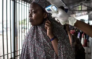¿Cómo se transmite el ébola entre humanos? Esto es lo que se sabe sobre el contagio del virus