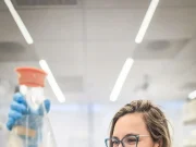Una ingeniera colombiana creó cacao en laboratorio y ganó reconocimiento en los ‘Óscar’ de la ciencia: esta es su historia