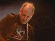 Alejandro Marcovich, exguitarrista de la banda mexicana Caifanes, está en coma tras sufrir un derrame cerebral