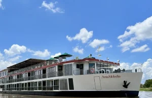 Navegar por el río Magdalena, una travesía de lujo a bordo de AmaMelodía