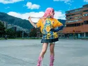 Arci lanza “Mala Colombiana”, una canción contra los estereotipos de belleza en el país