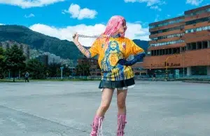 Arci lanza “Mala Colombiana”, una canción contra los estereotipos de belleza en el país