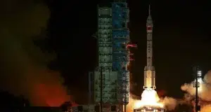 Misión récord en el espacio: la tripulación china de la Shenzhou-21 regresa a la Tierra tras 210 días en órbita