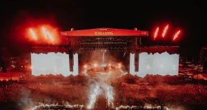 Estos son los festivales musicales más esperados de este 2026: Lollapalooza, Tomorrowland y Primavera Sound, entre los más multitudinarios