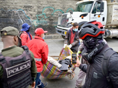 Desmontan cambuches y retiran seis toneladas de basura en el centro Bogotá