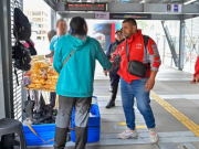 Refuerzan control a ventas informales en troncales de TransMilenio
